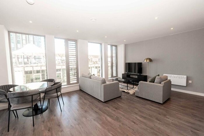 2 Bedroom Apartment To Rent In Greengate, Manchester, Greater Manchester, M3