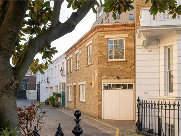 3 Bedroom Mews For Sale In Lexham Gardens Mews, London, W8