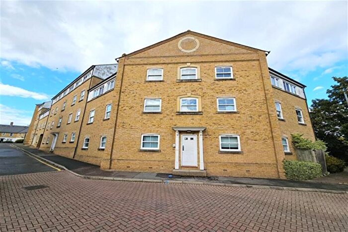 1 Bedroom Flat For Sale In Holden Close, Braintree, CM7