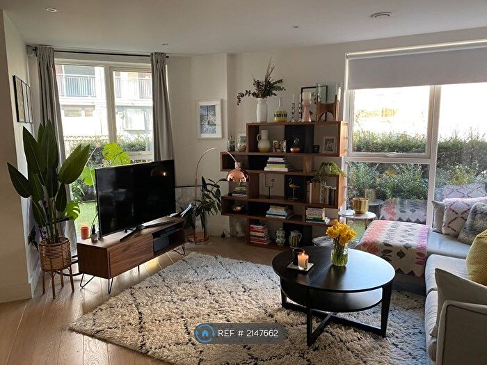 1 Bedroom Flat To Rent In Albemarle Walk, London, SW9