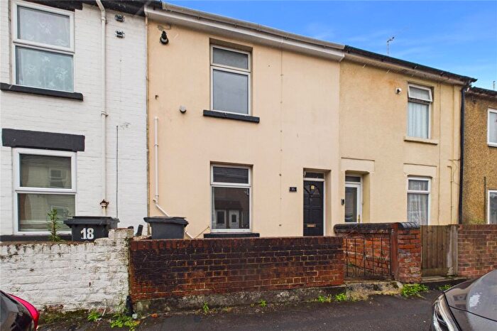 2 Bedroom Terraced House For Sale In Argyle Street, Gorse Hill, Swindon, SN2