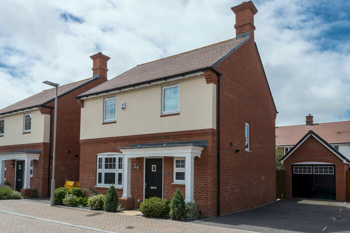 4 Bedroom Detached House To Rent In Westgate -wareham, BH20