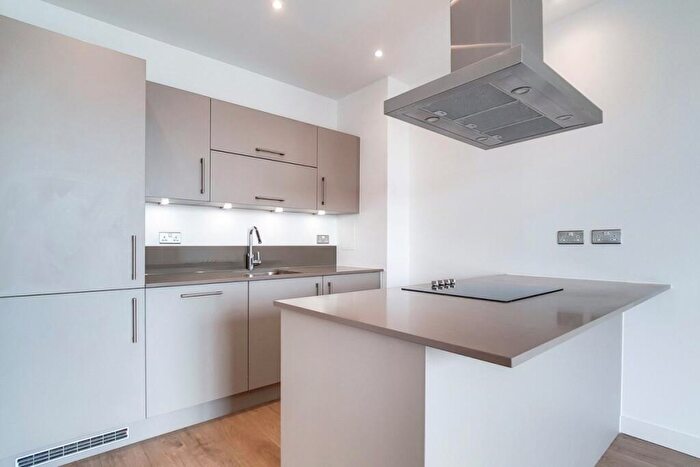 1 Bedroom Flat To Rent In Rotherhithe New Road London, SE16