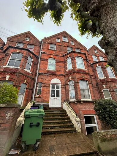 3 Bedroom Maisonette To Rent In Millfield, Folkestone, CT20