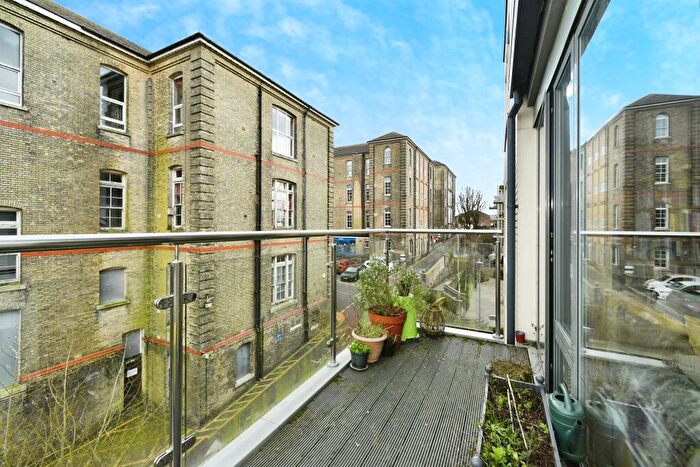 2 Bedroom Flat For Sale In Pankhurst Avenue, Brighton, BN2