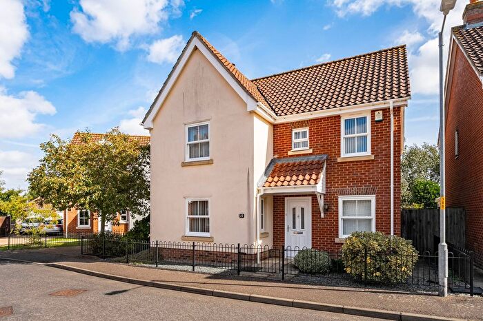 4 Bedroom Detached House For Sale In Field Maple Road, Watton, IP25
