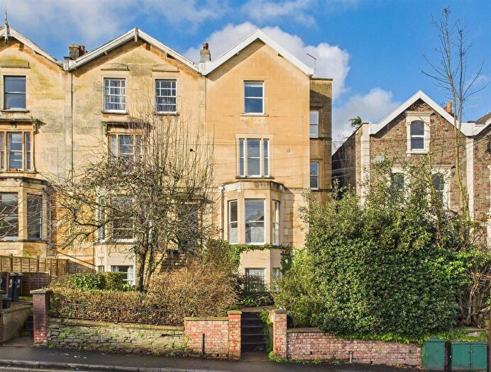 5 Bedroom Maisonette For Sale In Cotham Brow, Cotham, Bristol, BS6