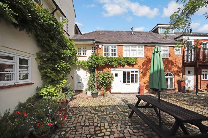 1 Bedroom Property To Rent In The Courtyards, Aston Clinton, HP22