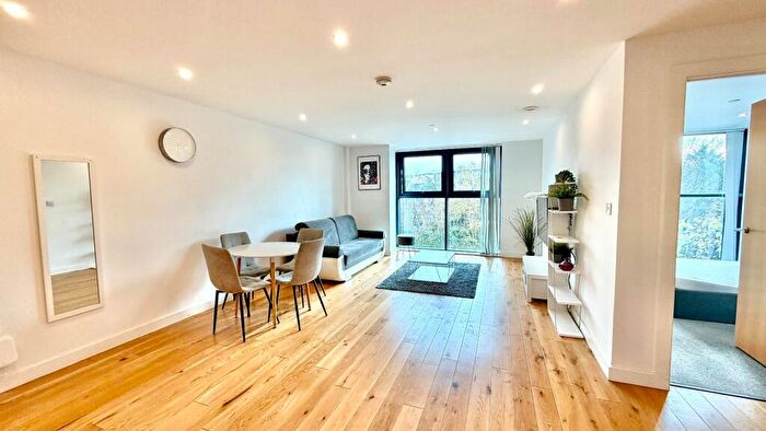 1 Bedroom Flat To Rent In Arden Gate, Communication Row, B15