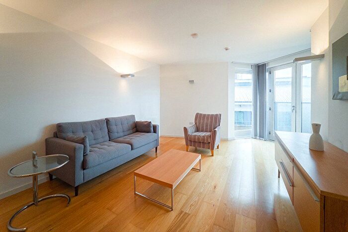 2 Bedroom Flat To Rent In Lumiere Building, City Road East, Manchester, M15