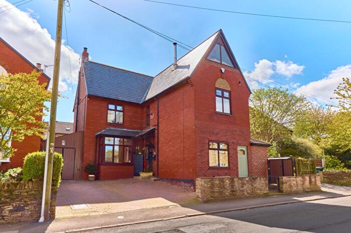 5 Bedroom Detached House For Sale In The Old Post Office, Church Lane, Clayton West, HD8