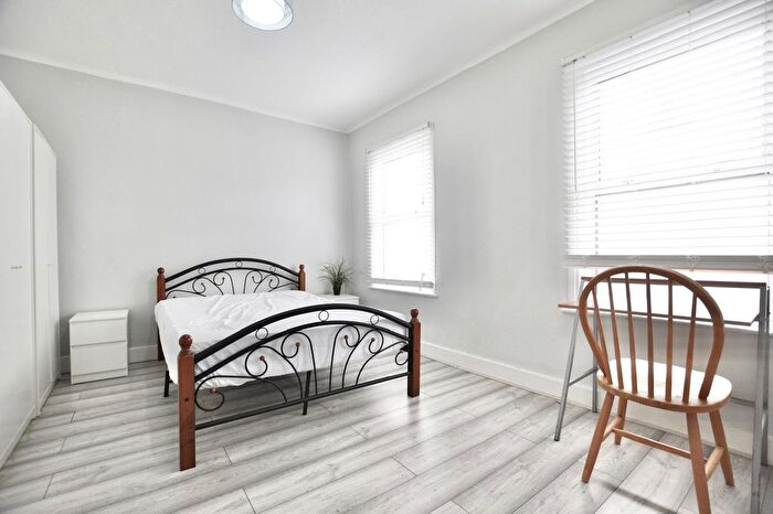 1 Bedroom Property To Rent In Colegrave Road, Stratford, E15
