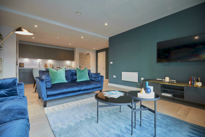 3 Bedroom Apartment To Rent In Angel Gardens, Manchester, M4