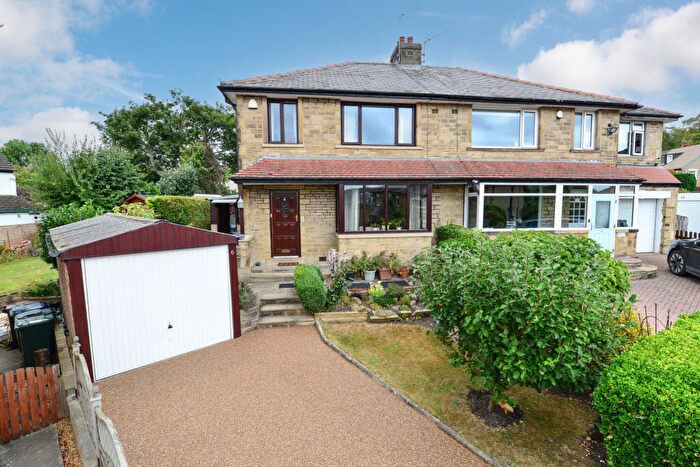 3 Bedroom Semi-Detached House For Sale In Primrose Drive, Bingley, West Yorkshire, BD16