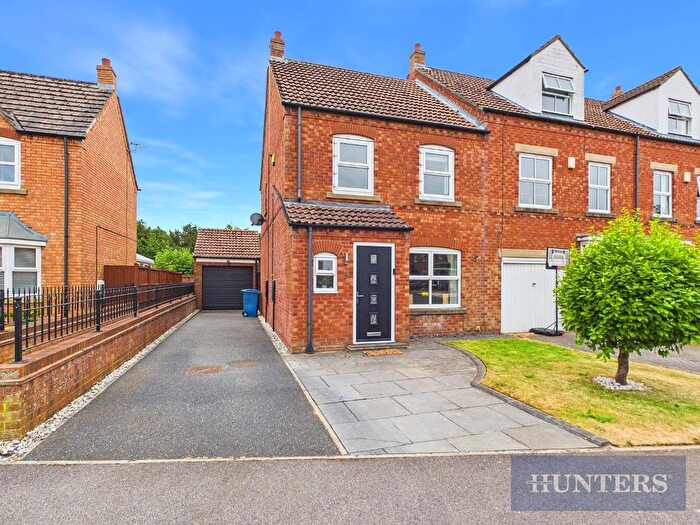 3 Bedroom End Terrace House For Sale In Constantine Crescent, Scarborough, YO12