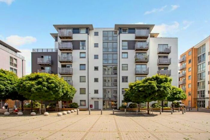 2 Bedroom Flat To Rent In Deals Gateway, London, SE13