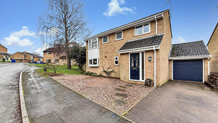 4 Bedroom Detached House For Sale In Cartwright Crescent, Brackley, NN13