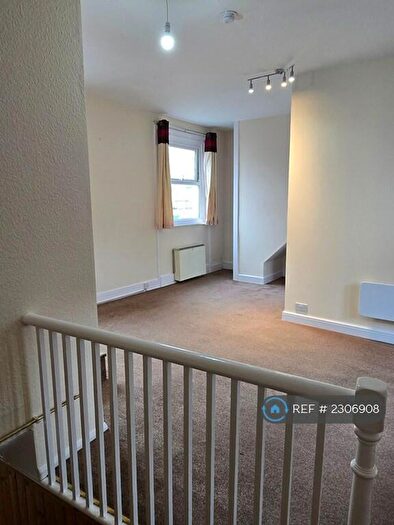 3 Bedroom Maisonette To Rent In Cavendish Place, Eastbourne, BN21