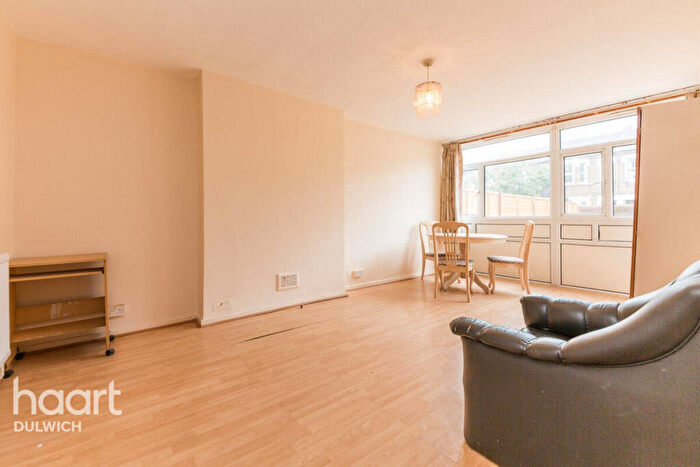3 Bedroom Apartment To Rent In Lympstone Gardens, London, SE15