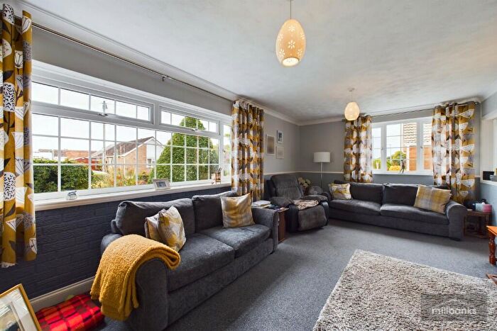 3 Bedroom Detached Bungalow For Sale In Arlington Gardens, Attleborough, Norfolk, NR17