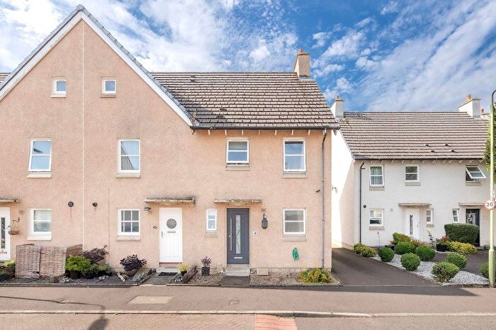 3 Bedroom End Of Terrace House For Sale In Hillside Grove, Bo'ness, EH51