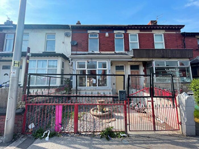 3 Bedroom Terraced House For Sale In Caunce Street, Blackpool, Lancashire, FY1