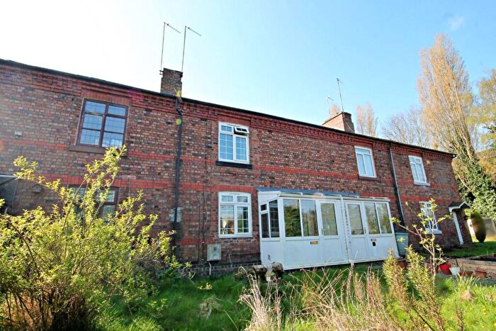 2 Bedroom Cottage For Sale In Moor Lane, Amington, Tamworth, B77