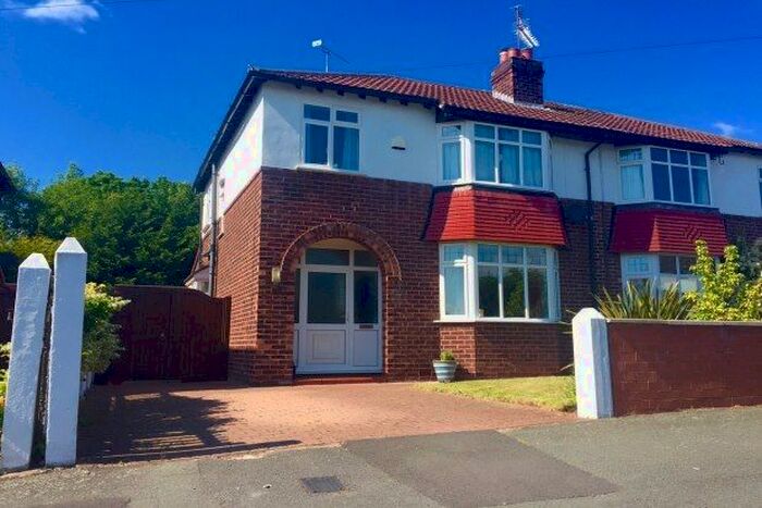 3 Bedroom Semi-Detached House To Rent In Woodlands Drive, Chester, CH2