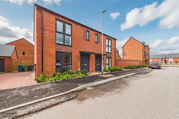 3 Bedroom Semi Detached House For Sale In Anemone Avenue, Stafford, ST17
