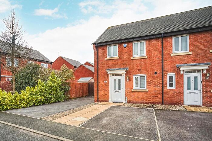 3 Bedroom Semi Detached House To Rent In Lupin Close, Stenson Fields, Derby, DE24