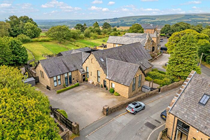 3 Bedroom Mews For Sale In Crowthorn Road, Turton, Bolton, BL7