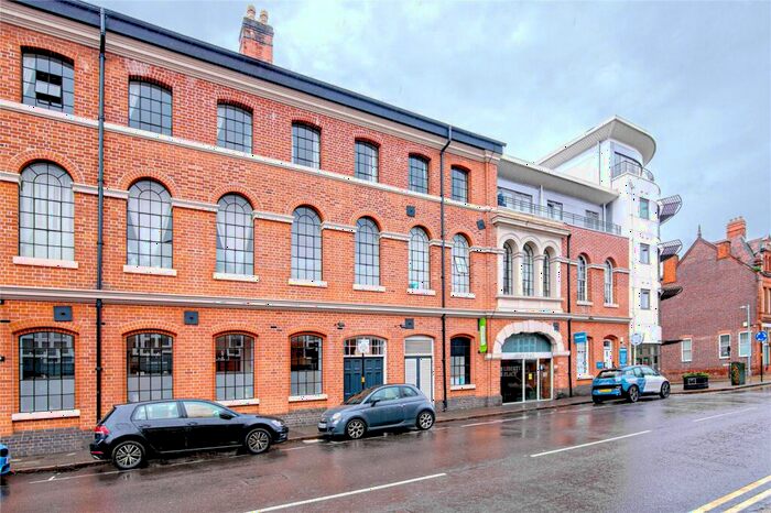 2 Bedroom Apartment To Rent In Liberty Place, - Sheepcote Street, Birmingham, B16