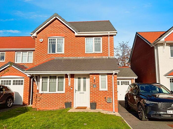 3 Bedroom Detached House For Sale In Maes Glyndwr, Wrexham, LL11