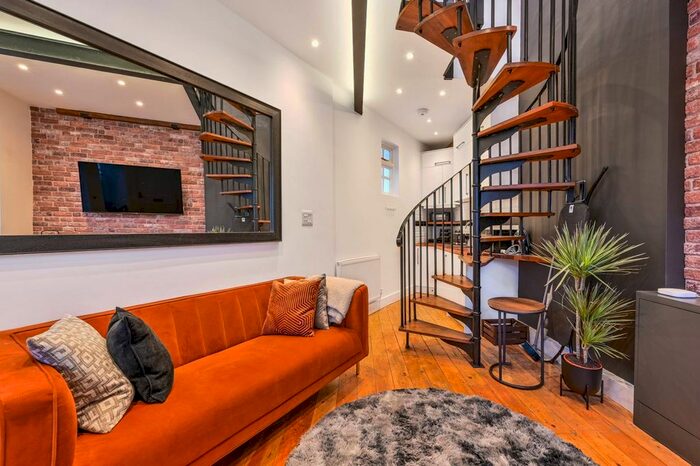 1 Bedroom Flat To Rent In Gibson Garden, Stoke Newington, London, N16