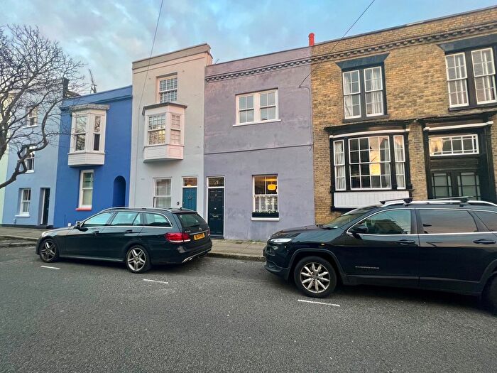 2 Bedroom Terraced House To Rent In Great Southsea Street, Southsea, PO5