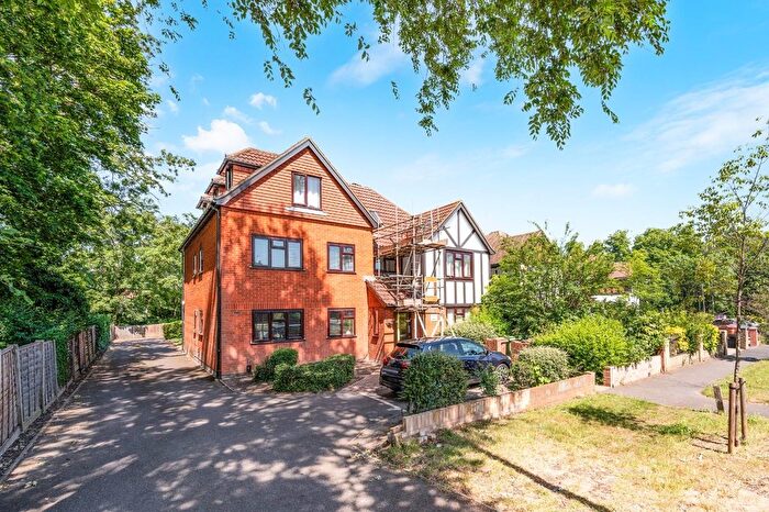 2 Bedroom Flat For Sale In Epsom Road, Sutton, SM3
