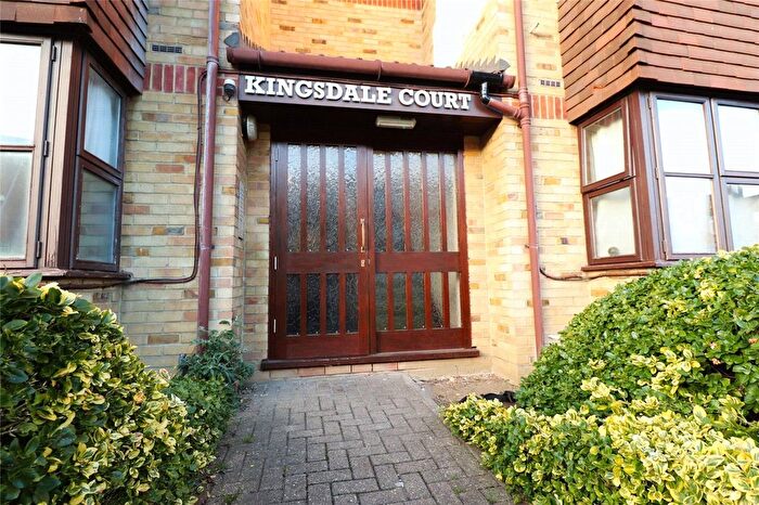 Studio To Rent In Kingsdale Court, Milton Road, Swanscombe, Kent, DA10