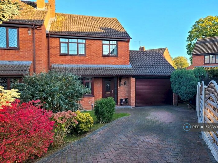 3 Bedroom Semi-Detached House To Rent In Llys Derwen, Higher Kinnerton, Chester, CH4