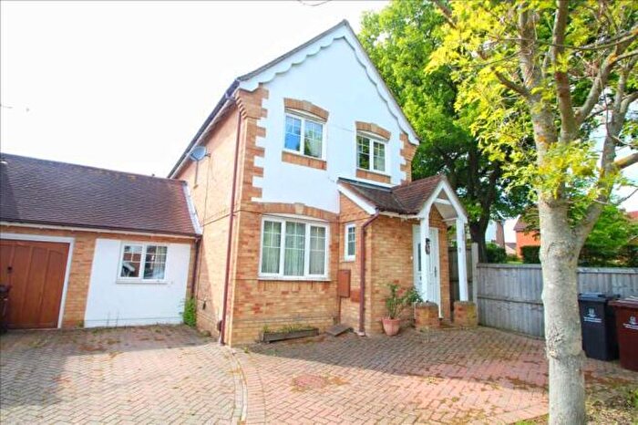 3 Bedroom House For Sale In Riddles Drive, Colchester, CO4