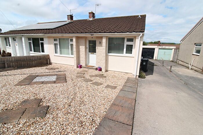 2 Bedroom Bungalow To Rent In Walnut Close, Weston-Super-Mare, BS24
