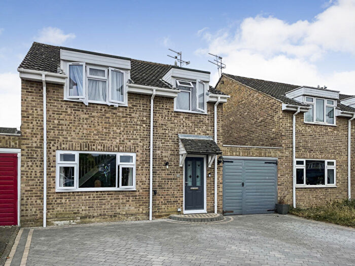 4 Bedroom Detached House For Sale In Sevenfields, Highworth, Swindon, SN6