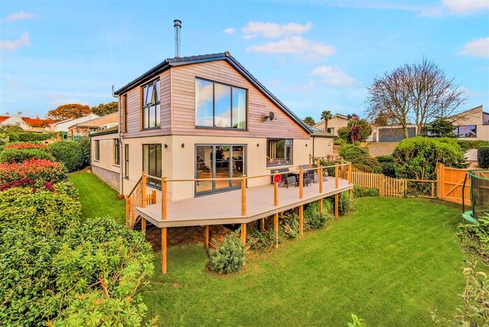 4 Bedroom Detached House For Sale In Tregew Close, Flushing, Falmouth, TR11