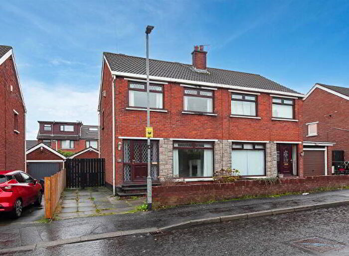 4 Bedroom Semi-Detached House For Sale In Sandyknowes Park, Newtownabbey, BT36