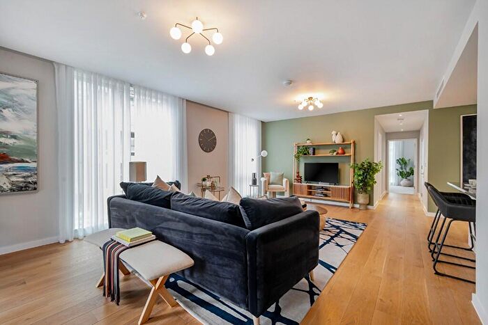 2 Bedroom Apartment For Sale In Rowland Hill Street, Hampstead, London, NW3