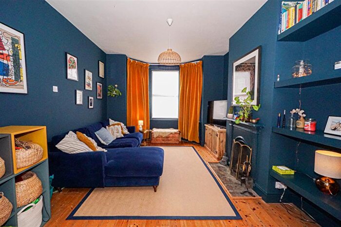 3 Bedroom Terraced House For Sale In Strood Road, St. Leonards-On-Sea, TN37