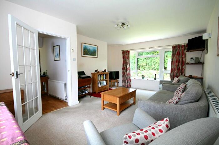 3 Bedroom Detached House For Sale In The Green, Horspath, OX33