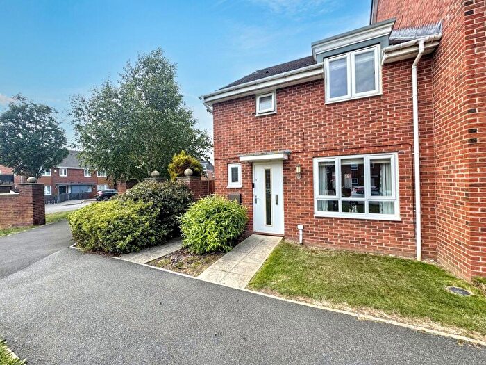 3 Bedroom End Of Terrace House For Sale In Teal Farm Way, Washington, Tyne And Wear, NE38