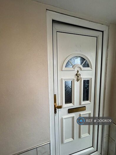 Studio To Rent In Annex/Garage Room, Harrow, HA1