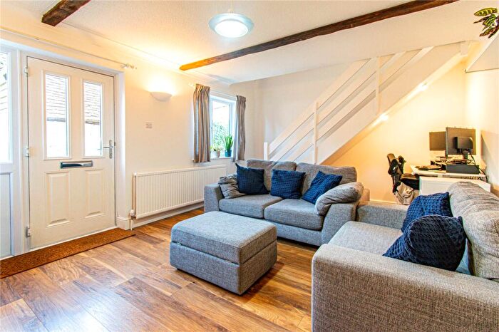 2 Bedroom End Of Terrace House For Sale In Anchor Yard, Kingsclere, Newbury, Hampshire, RG20