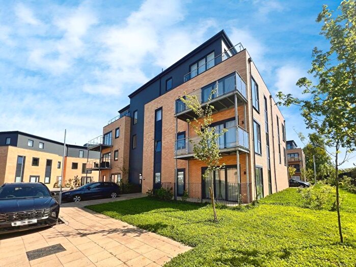 2 Bedroom Flat For Sale In Newtown Road, Ashford, TN24